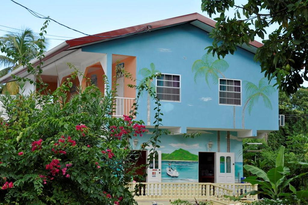 Fish Tobago Guesthouse Buccoo ภายนอก รูปภาพ